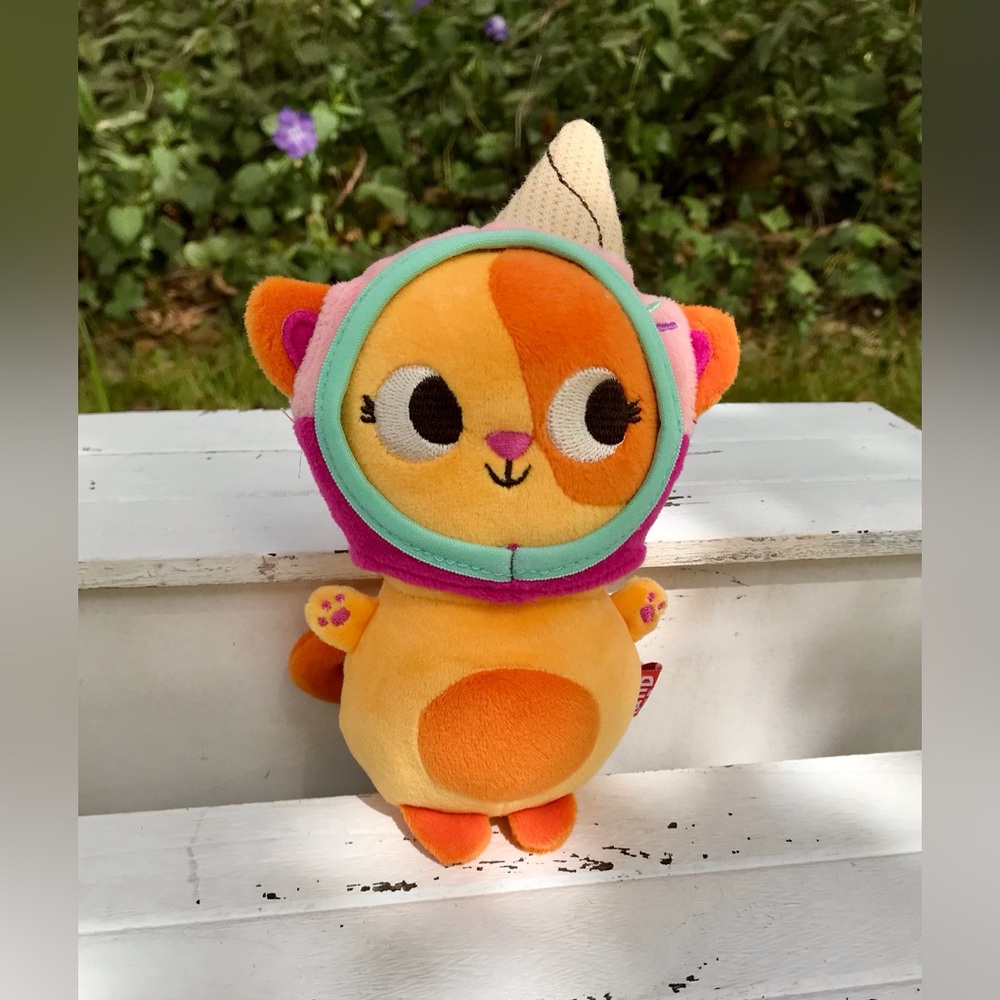 LAND OF B Scented Dress Up Cat Small Plush Stuffed Toy Removable Ice Cream Hat - Picture 4 of 9